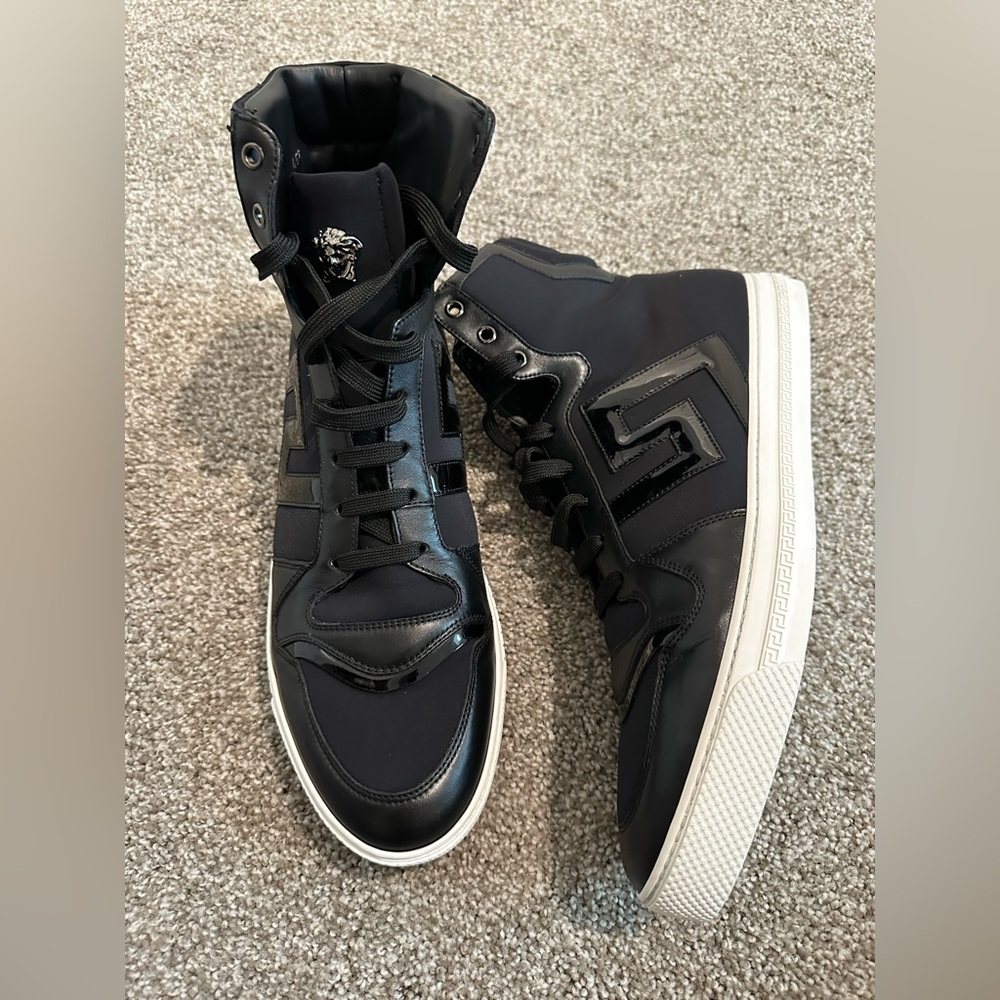 Men’s Versace high tops